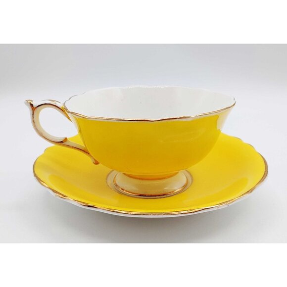 Paragon Vintage Double Warrant Yellow Cabbage Rose Bone China Teacup And Saucer - Picture 4 of 12